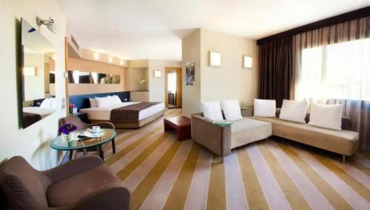 Point Taksim - 118