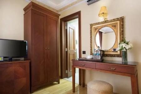 Best Western Empire Palace & Spa - 7