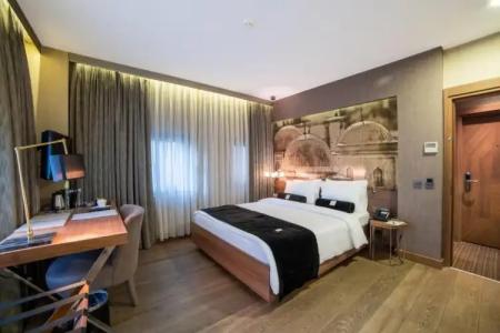Boutique Saint Sophia - 51
