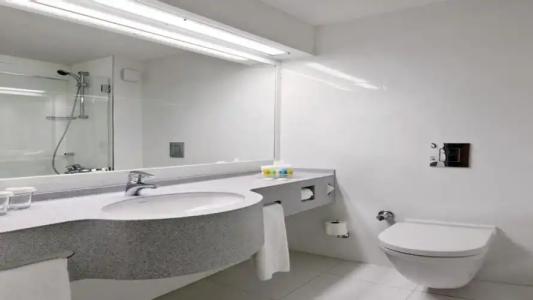 Holiday Inn Istanbul City - 81