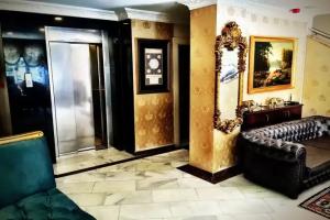 Grand Ambiance Hotel