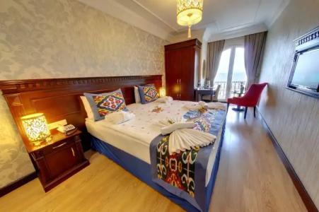 The Magnaura Palace - 26