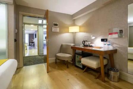 Ramada by Wyndham Istanbul Grand Bazaar - 130