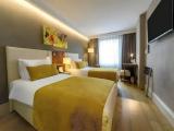 Quadruple Family Suite
