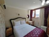 Economy Double Basement room