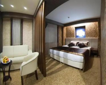 Marlight Boutique - 116