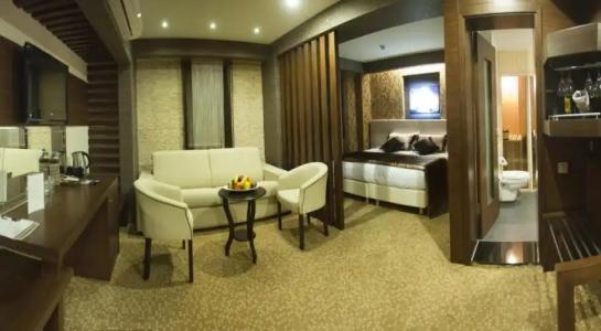 Marlight Boutique - 122