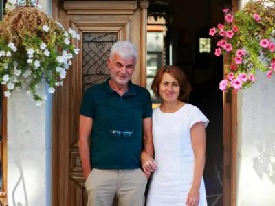 Des Etrangers - Special Category - 18