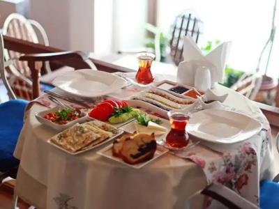 Des Etrangers - Special Category - 9