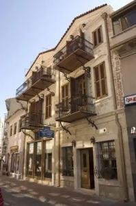 Des Etrangers - Special Category - 44