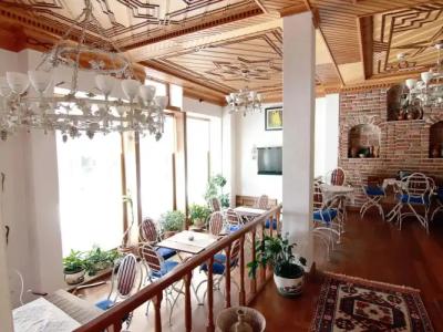 Des Etrangers - Special Category - 19