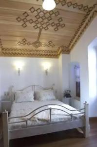 Des Etrangers - Special Category - 38