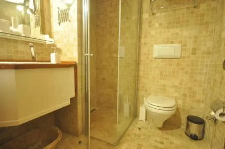 El Vino & Suites - 40