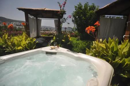 El Vino & Suites - 9