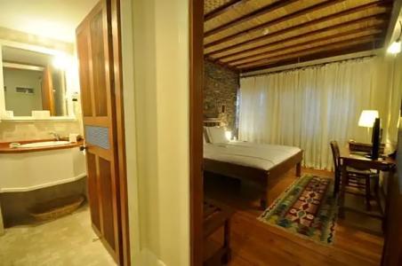 El Vino & Suites - 70