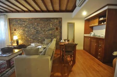 El Vino & Suites - 55