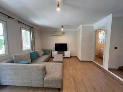 Moonshine & Suites - 118