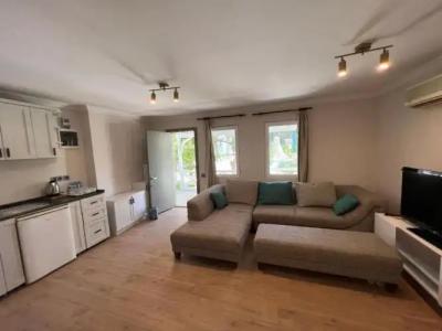 Moonshine & Suites - 119