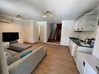 Moonshine & Suites - 121