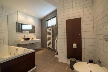 Med-Inn Boutique - 203