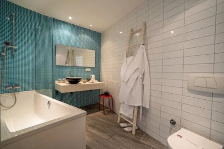 Med-Inn Boutique - 149