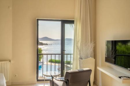 Med-Inn Boutique - 146