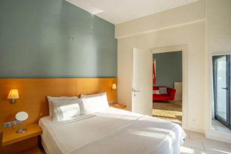 Med-Inn Boutique - 142