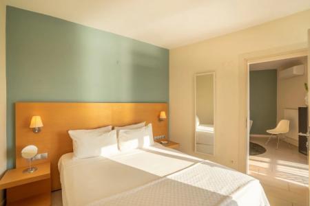 Med-Inn Boutique - 116