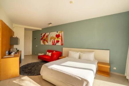 Med-Inn Boutique - 137