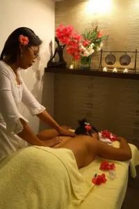 DoubleTree by Hilton Bodrum Marina Vista - 33