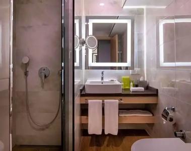 DoubleTree by Hilton Bodrum Marina Vista - 76