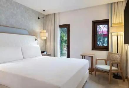 DoubleTree by Hilton Bodrum Marina Vista - 51