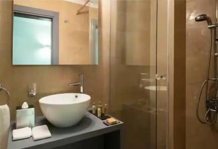 DoubleTree by Hilton Bodrum Marina Vista - 86