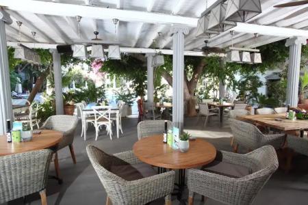 DoubleTree by Hilton Bodrum Marina Vista - 28