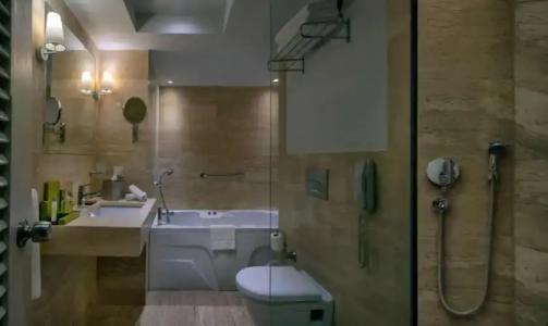 DoubleTree by Hilton Bodrum Marina Vista - 37