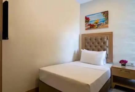 DoubleTree by Hilton Bodrum Marina Vista - 78