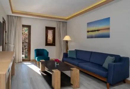 DoubleTree by Hilton Bodrum Marina Vista - 81