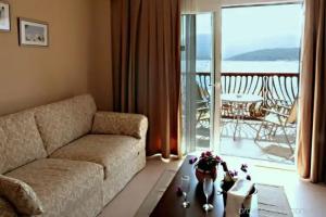 Sina Hotel, Torba