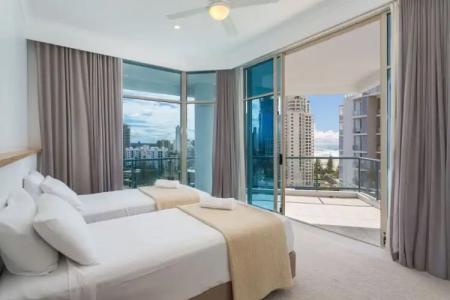 Oceana On Broadbeach - 240