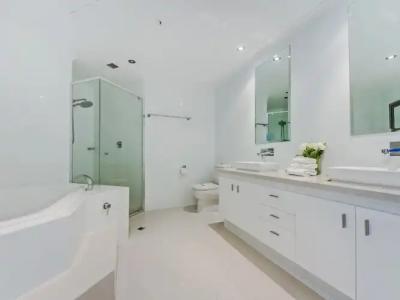 Oceana On Broadbeach - 42