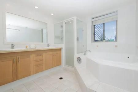 Oceana On Broadbeach - 160