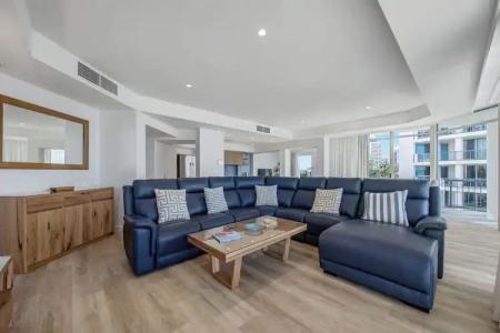 Oceana On Broadbeach - 201