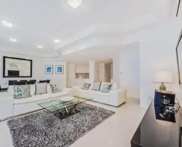 Oceana On Broadbeach - 35