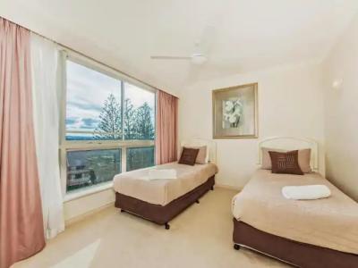 Oceana On Broadbeach - 150