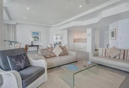 Oceana On Broadbeach - 57