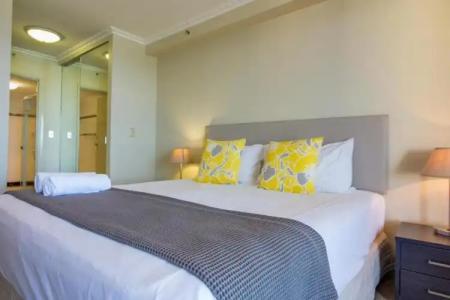 Oscar On Main Beach Resort - 168