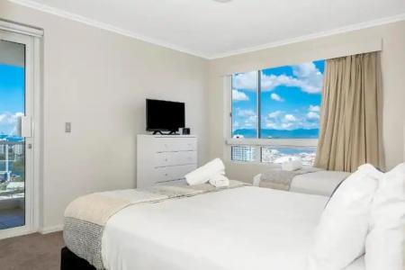 Oscar On Main Beach Resort - 199