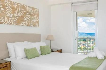 Oscar On Main Beach Resort - 239