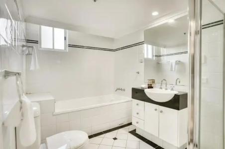 Oscar On Main Beach Resort - 42