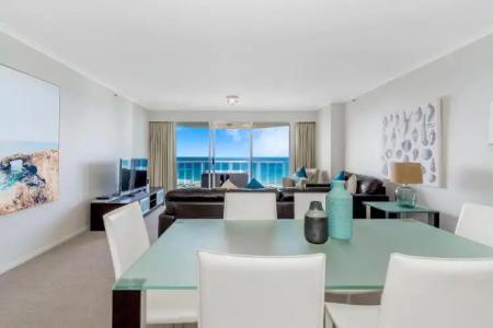 Oscar On Main Beach Resort - 192